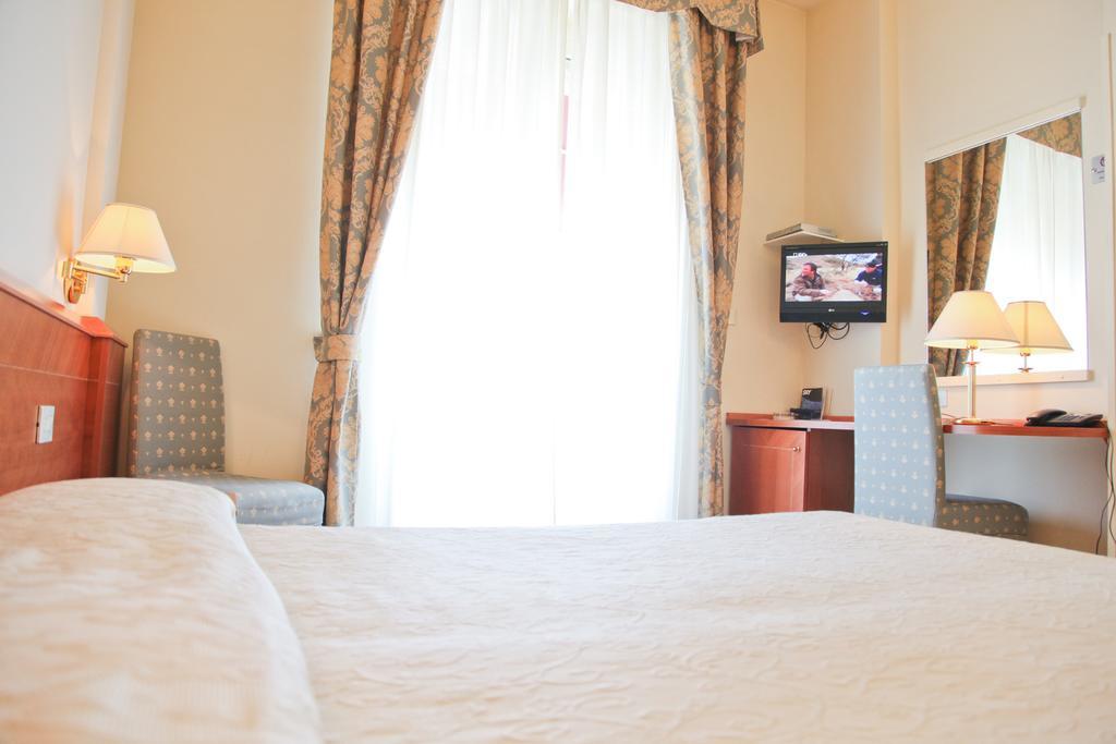 Hotel Cristallo فانو الغرفة الصورة